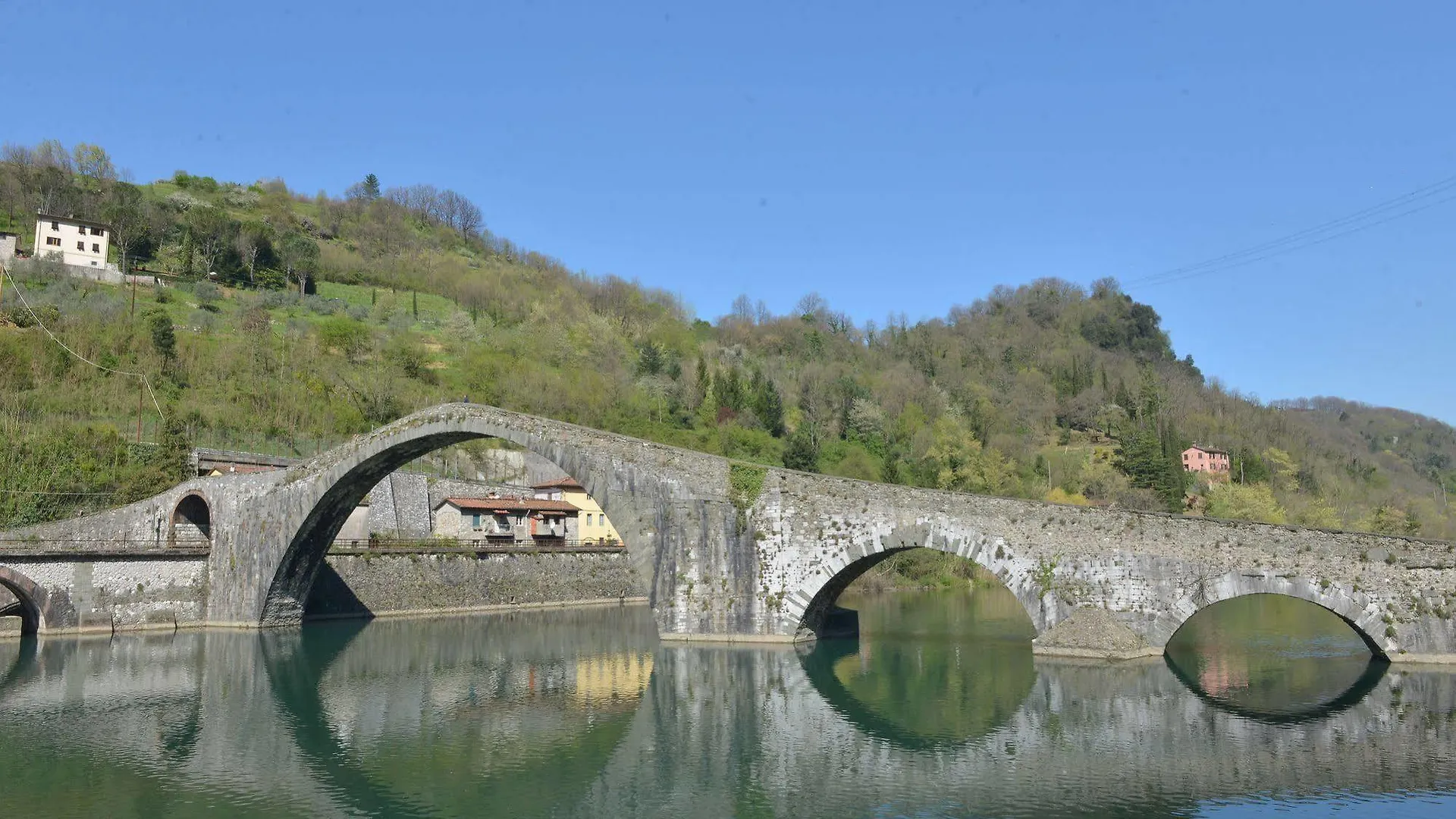 Villa Lucchesi Bagni di Lucca Maison d'hôtes