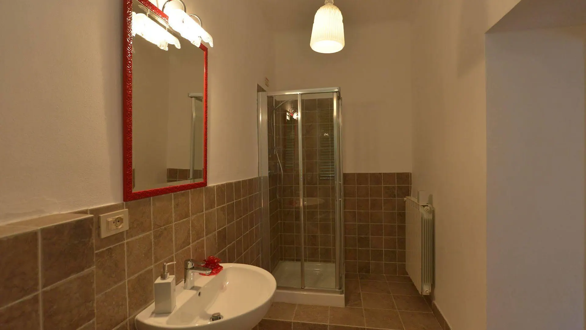 Villa Lucchesi Bagni di Lucca 3*,